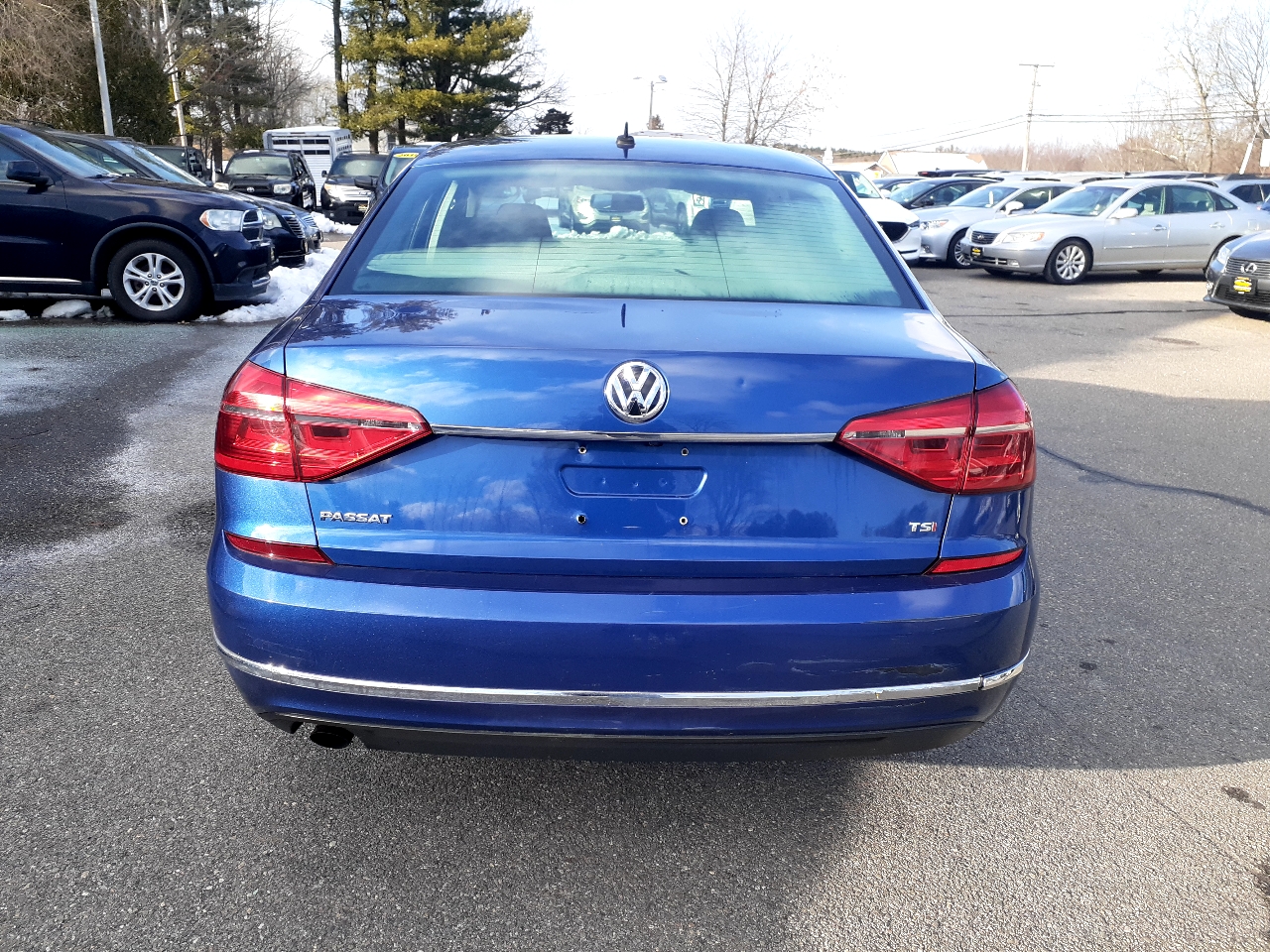 Volkswagen Passat 4dr Sdn 1.8T Auto S PZEV 2016