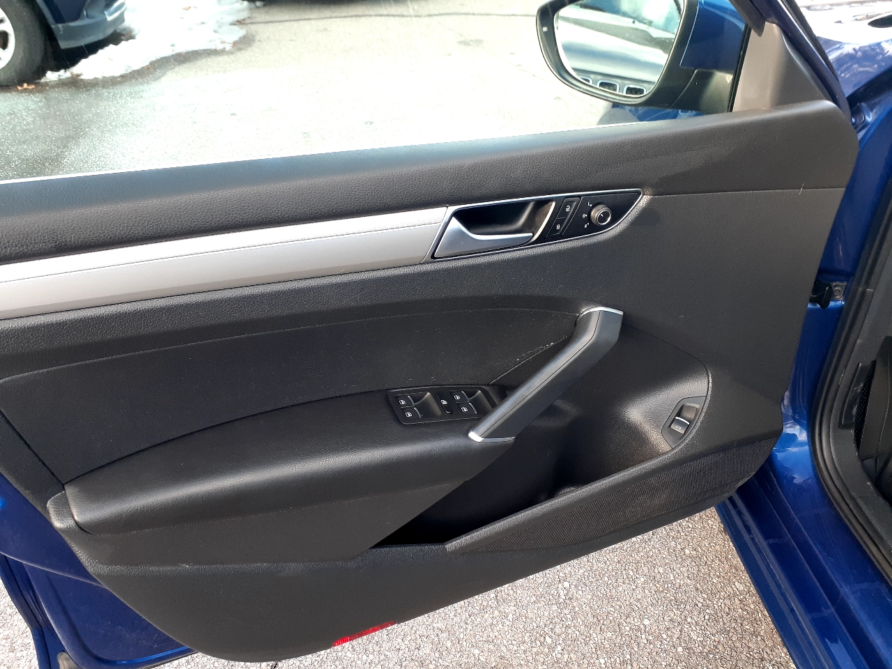 Volkswagen Passat 4dr Sdn 1.8T Auto S PZEV 2016