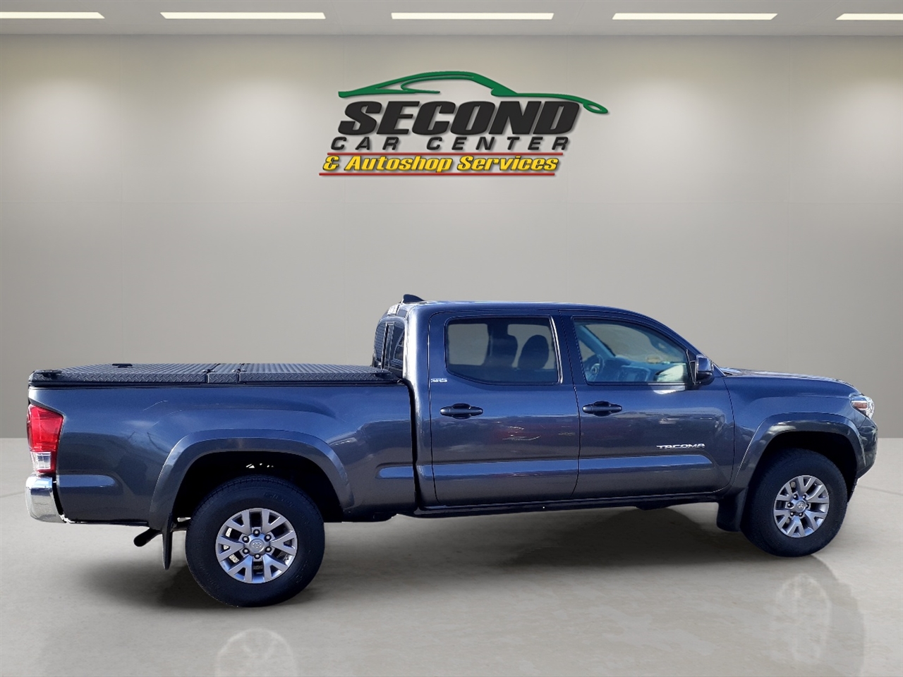 Toyota Tacoma TRD Off Road Double Cab 6' Bed V6 4x4 AT (Natl) 2017