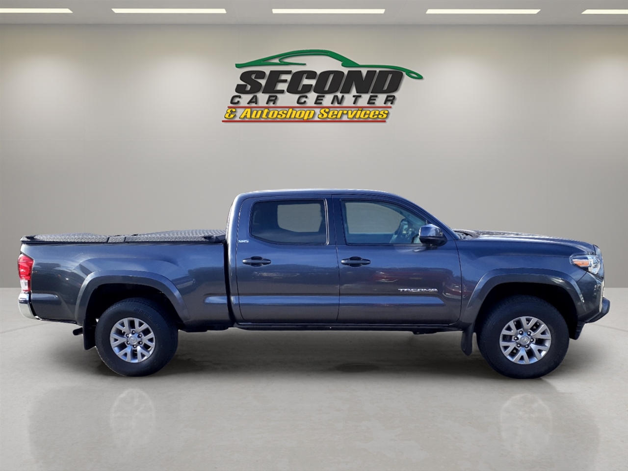 Toyota Tacoma TRD Off Road Double Cab 6' Bed V6 4x4 AT (Natl) 2017