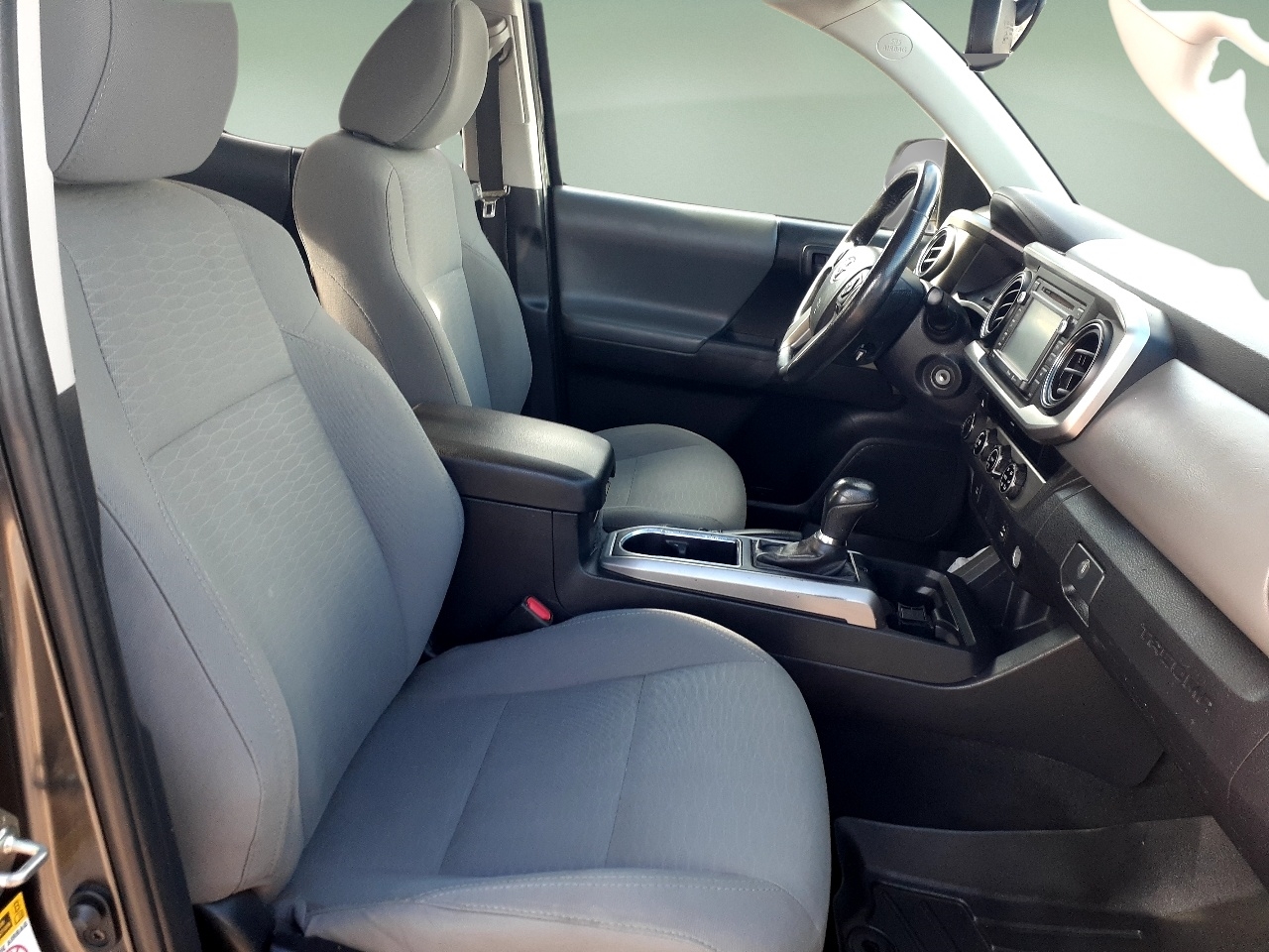 Toyota Tacoma TRD Off Road Double Cab 6' Bed V6 4x4 AT (Natl) 2017