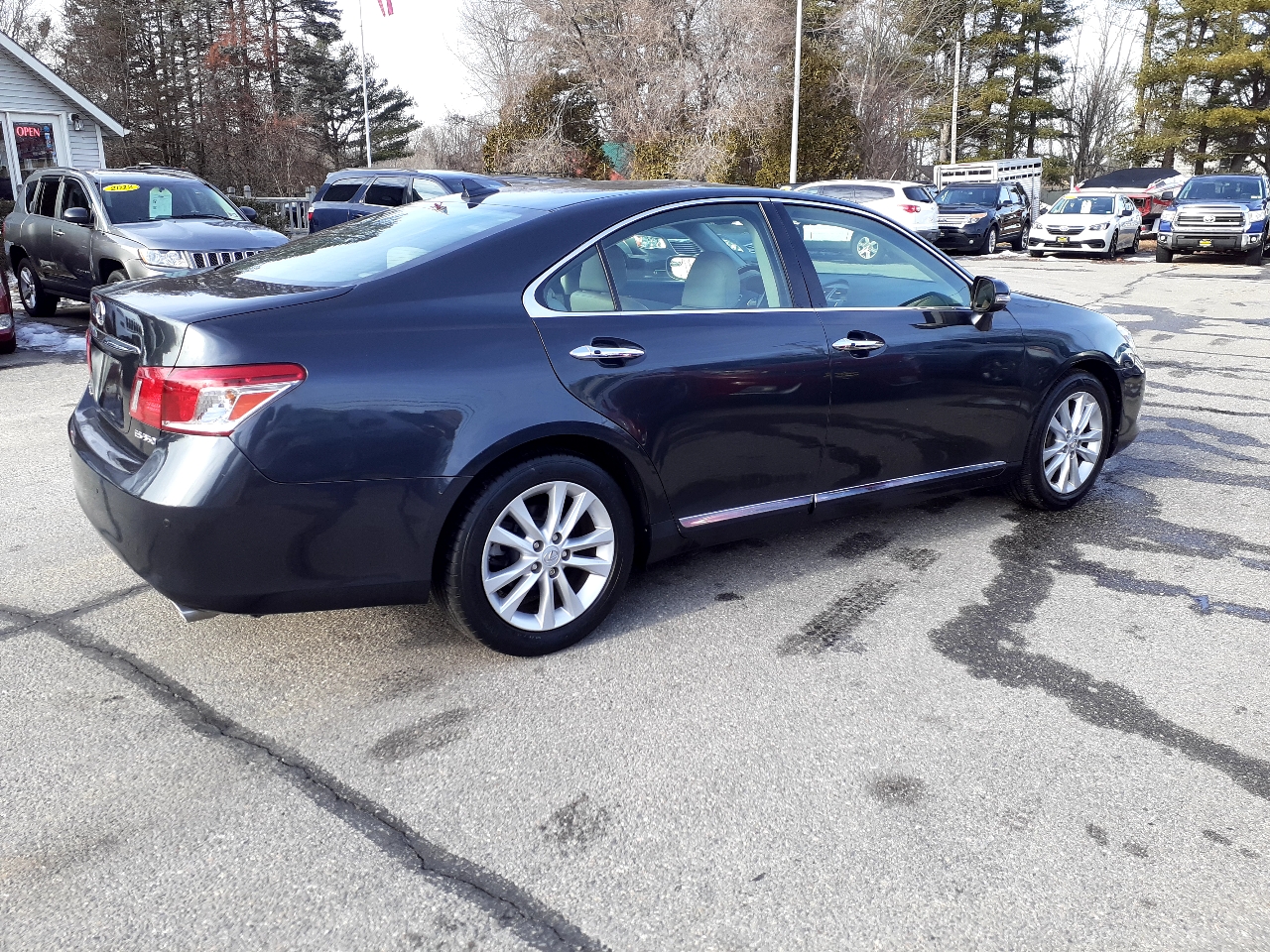 Lexus ES 350 4dr Sdn 2011