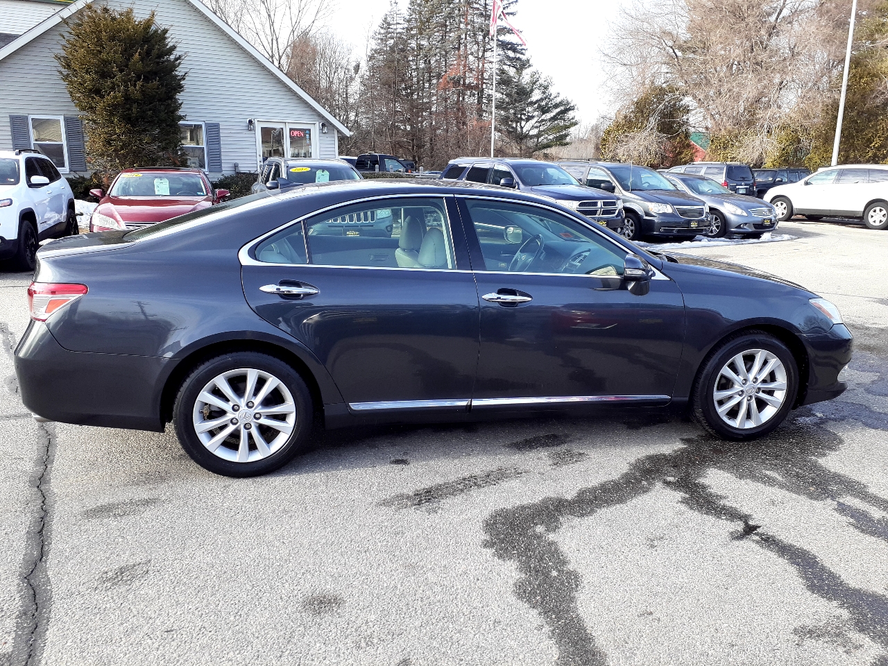 Lexus ES 350 4dr Sdn 2011