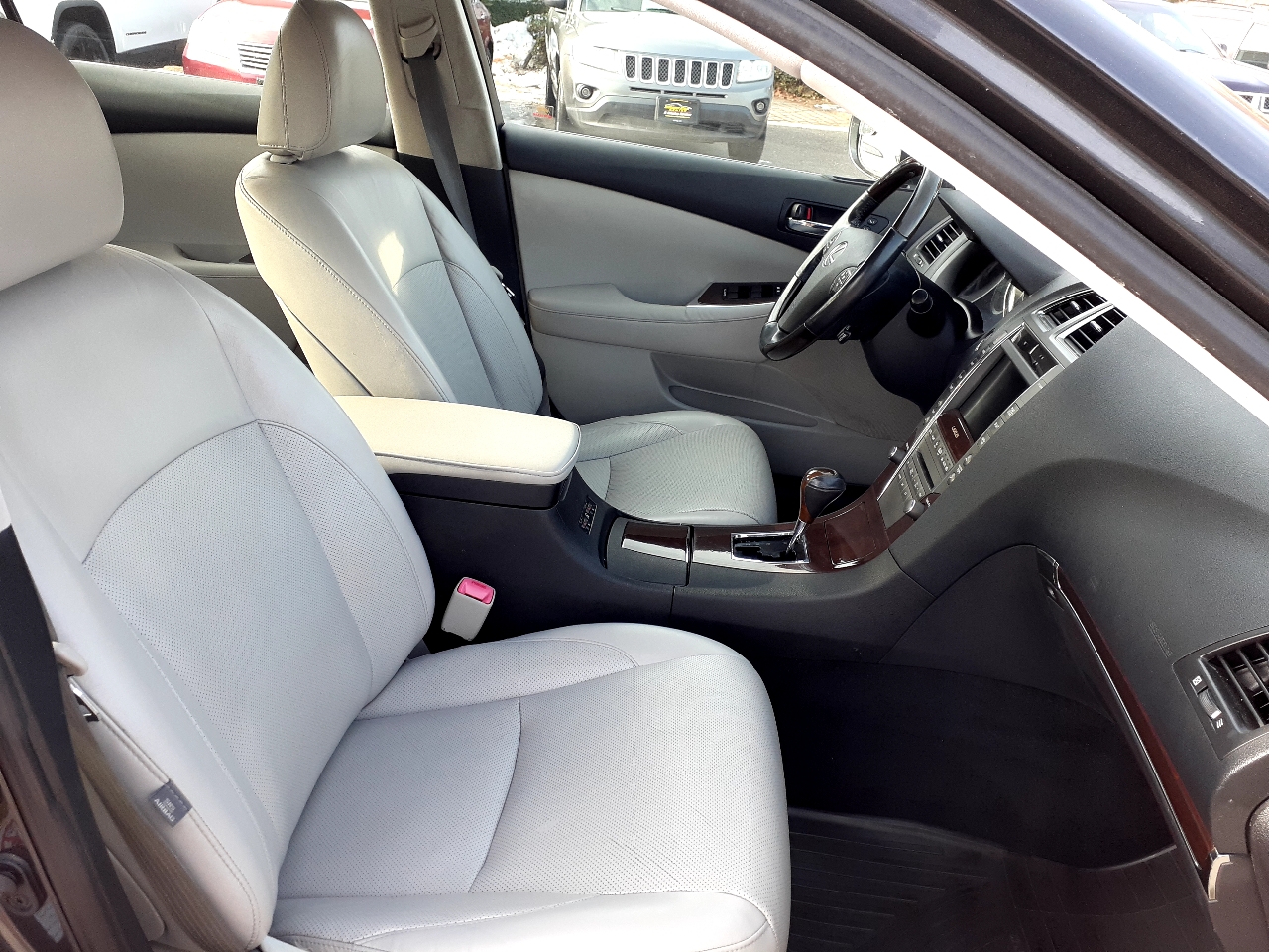 Lexus ES 350 4dr Sdn 2011