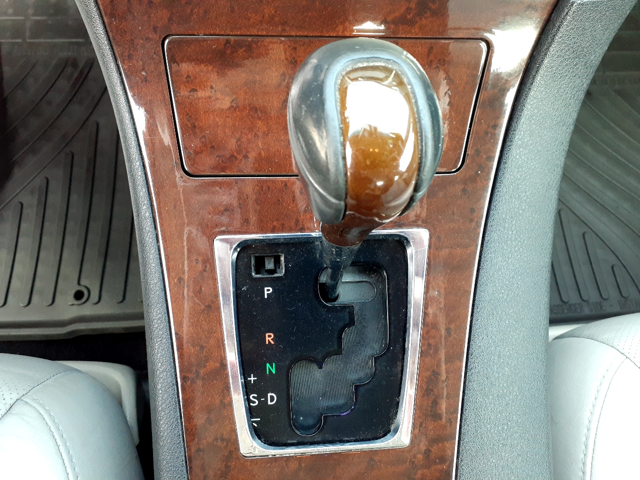 Lexus ES 350 4dr Sdn 2011