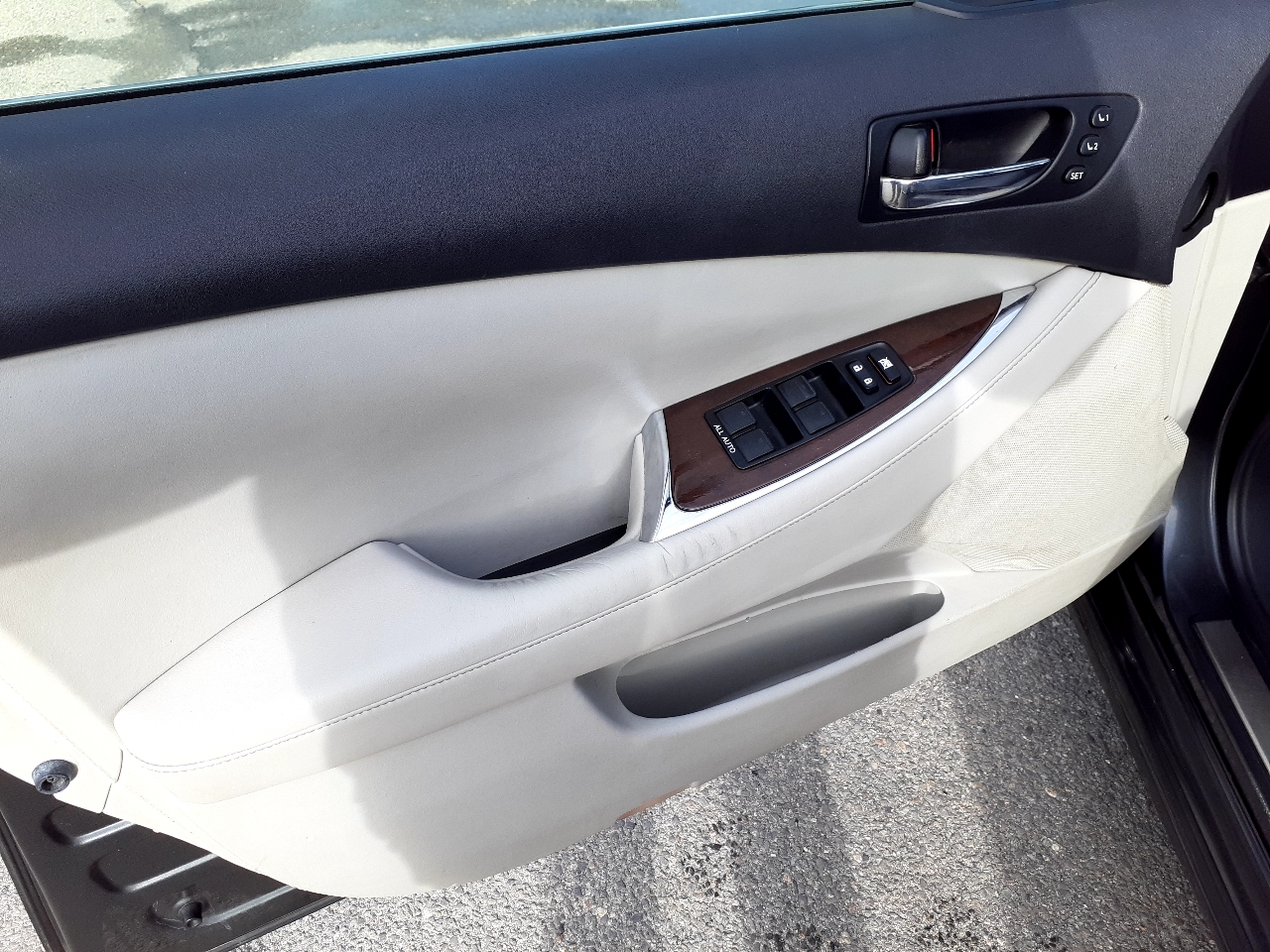 Lexus ES 350 4dr Sdn 2011