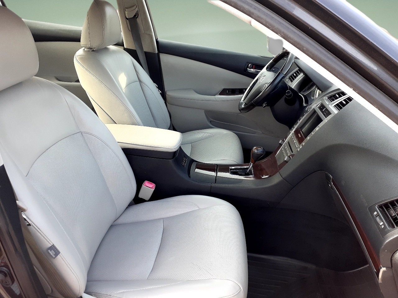 Lexus ES 350 4dr Sdn 2011