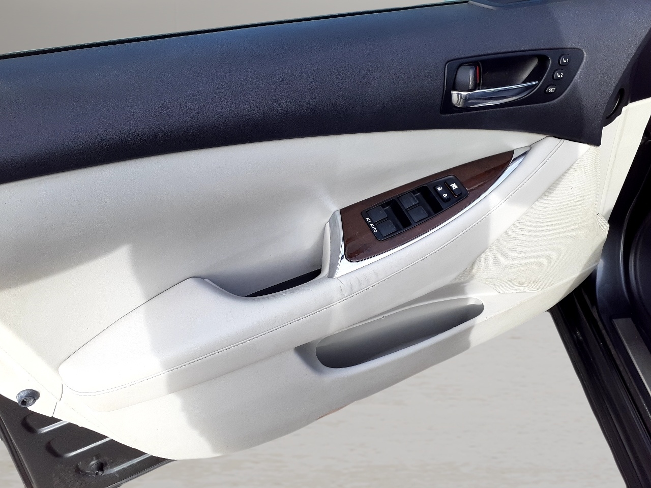 Lexus ES 350 4dr Sdn 2011