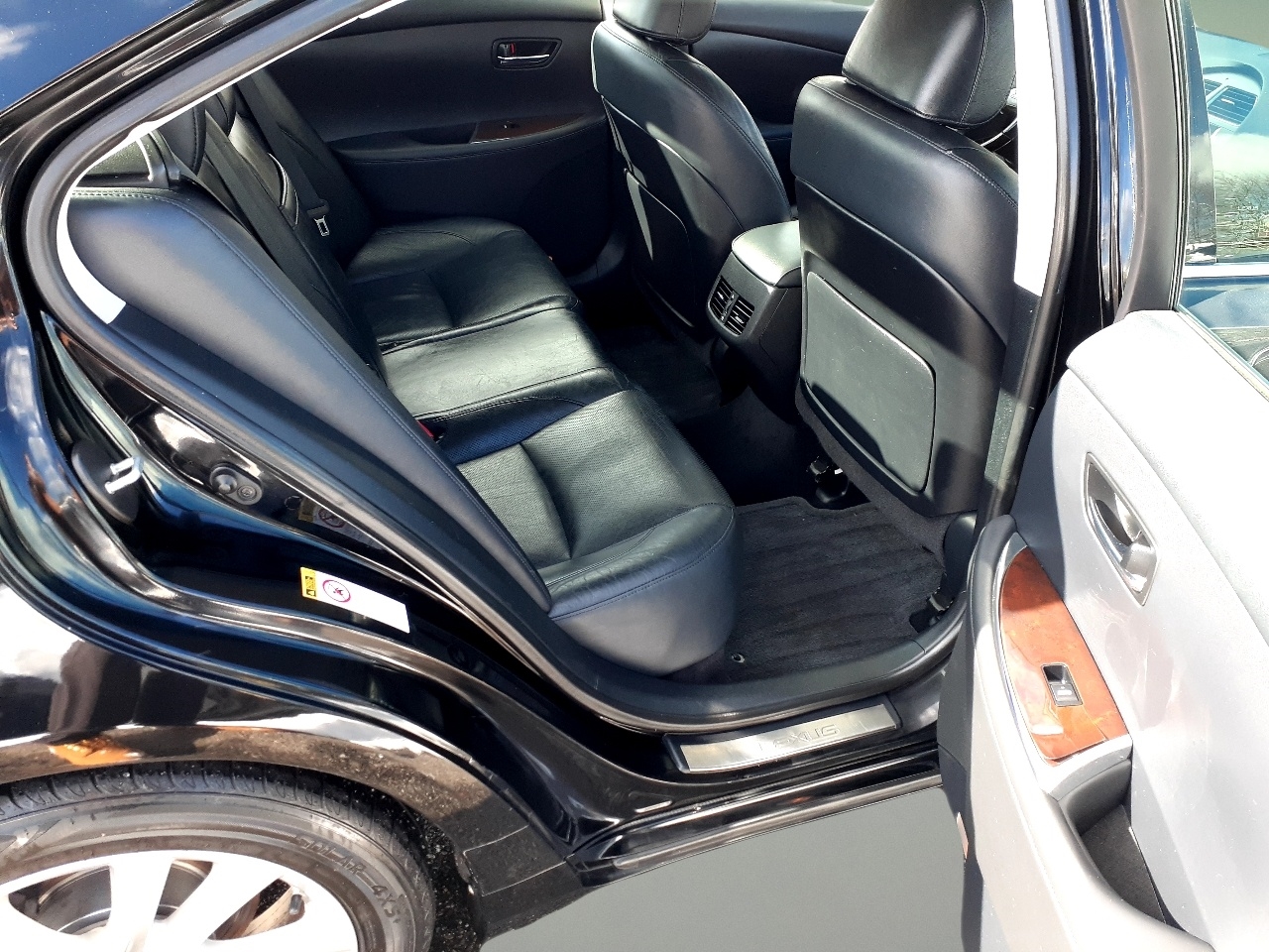 Lexus ES 350 4dr Sdn 2011