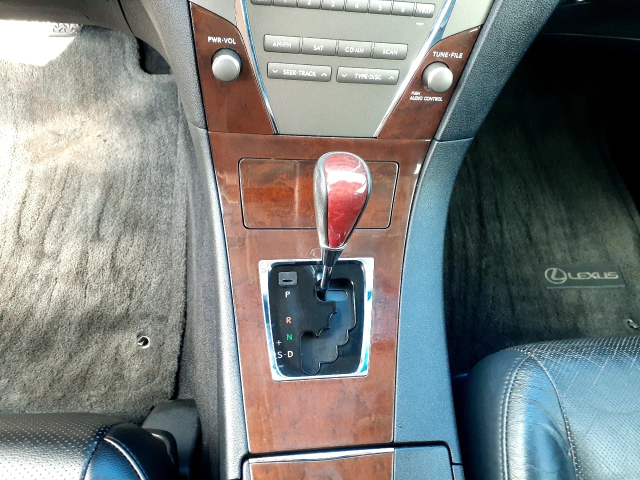 Lexus ES 350 4dr Sdn 2011