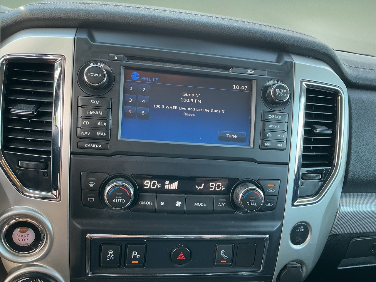 Nissan Titan 4x4 Crew Cab PRO-4X 2017