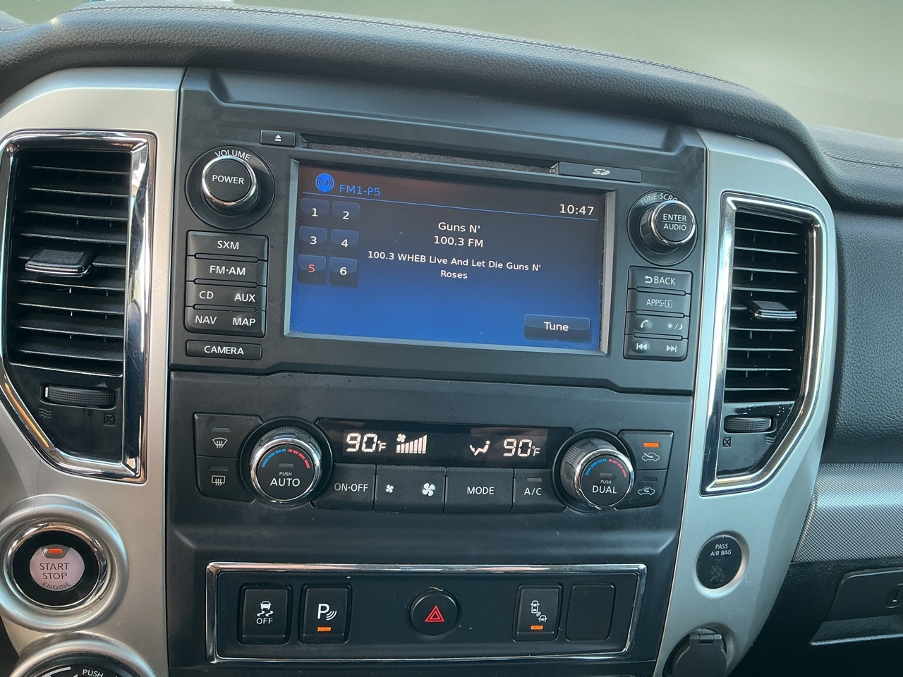 Nissan Titan 4x4 Crew Cab PRO-4X 2017