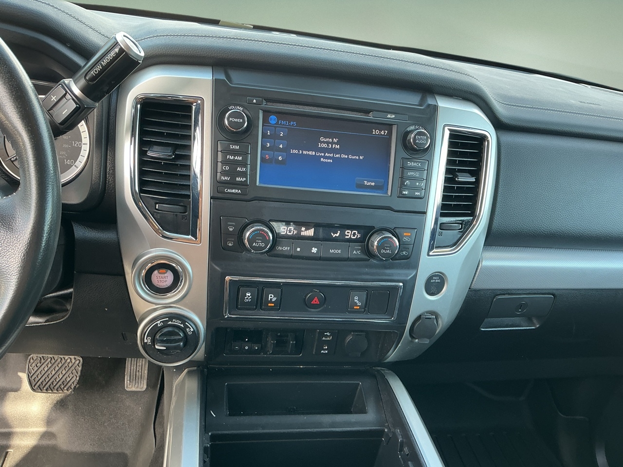 Nissan Titan 4x4 Crew Cab PRO-4X 2017