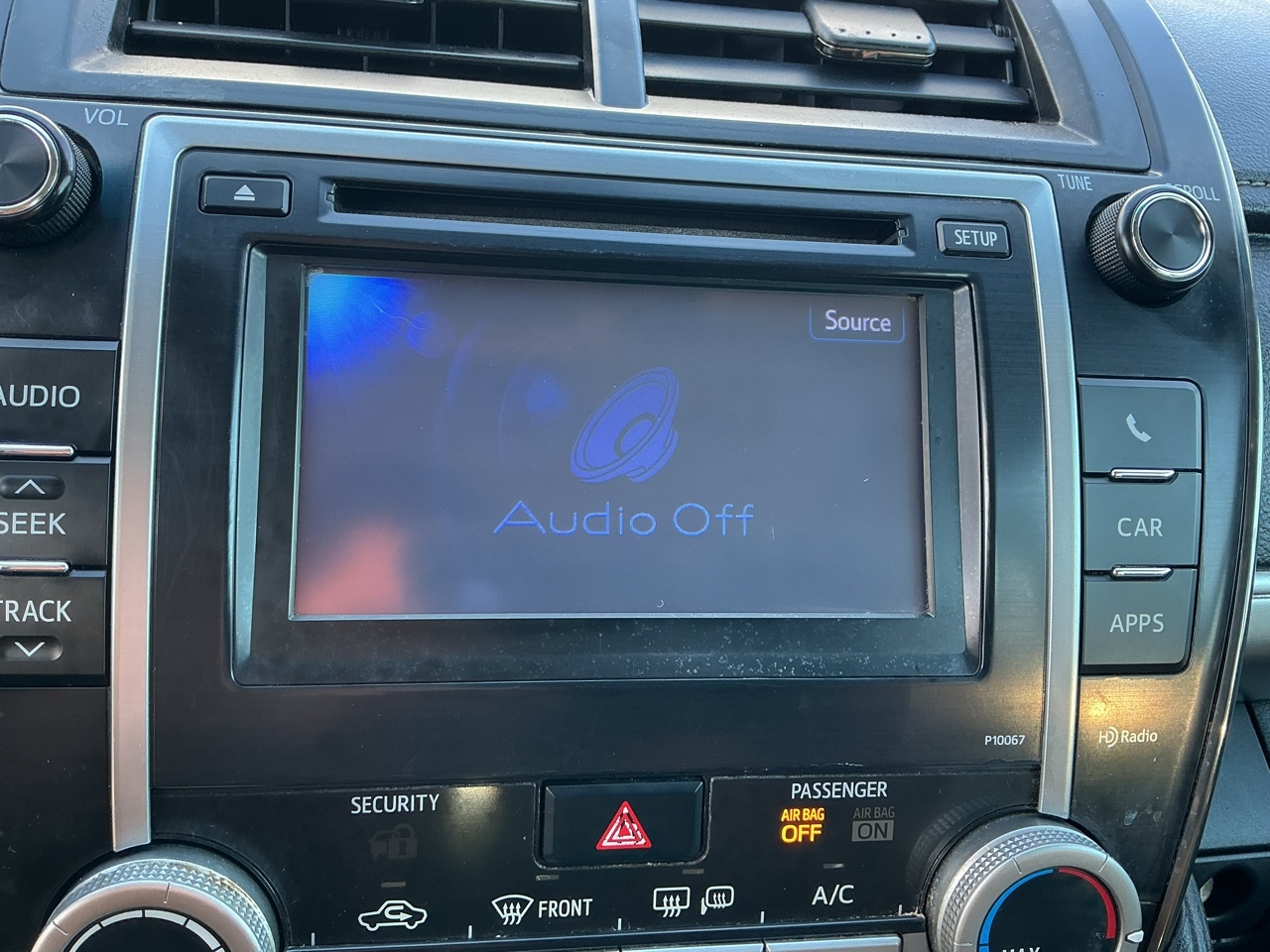 Toyota Camry 4dr Sdn I4 Auto XLE (Natl) 2013