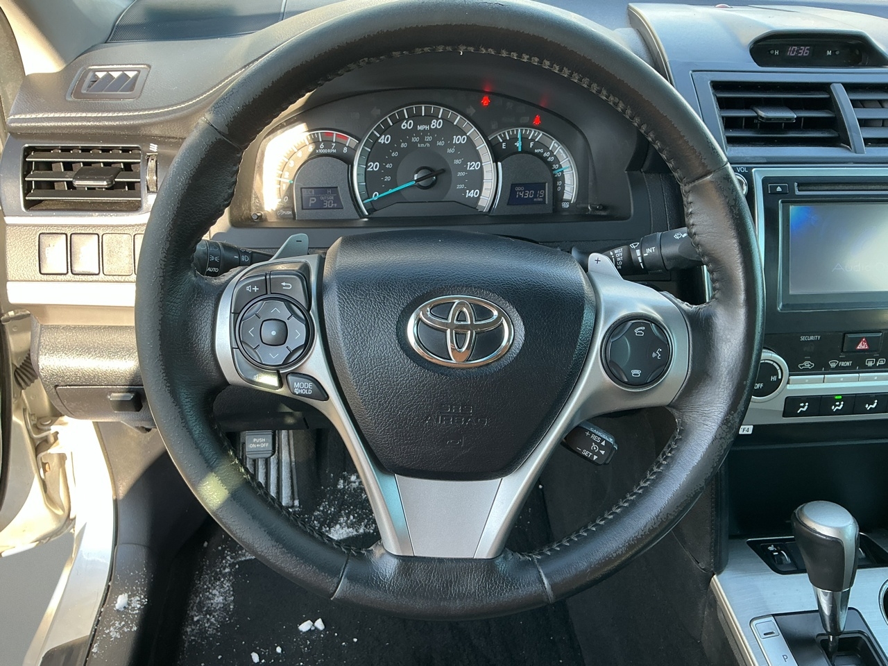 Toyota Camry 4dr Sdn I4 Auto XLE (Natl) 2013