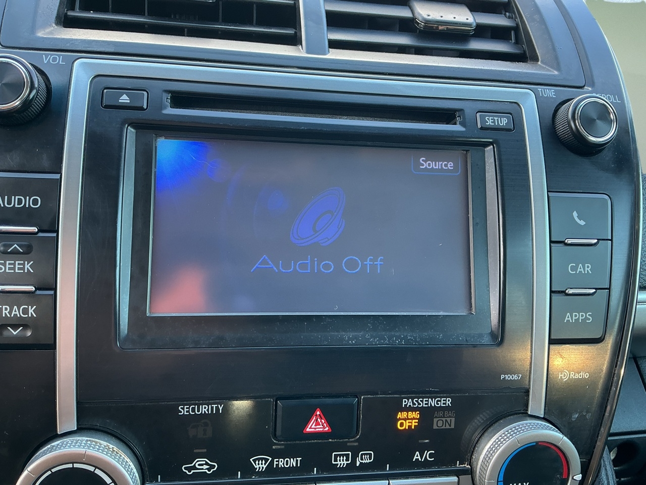 Toyota Camry 4dr Sdn I4 Auto XLE (Natl) 2013