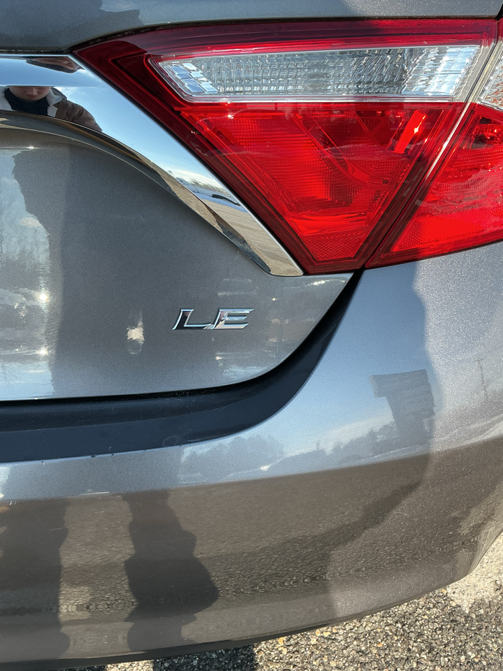 Toyota Camry 4dr Sdn LE Auto 2016