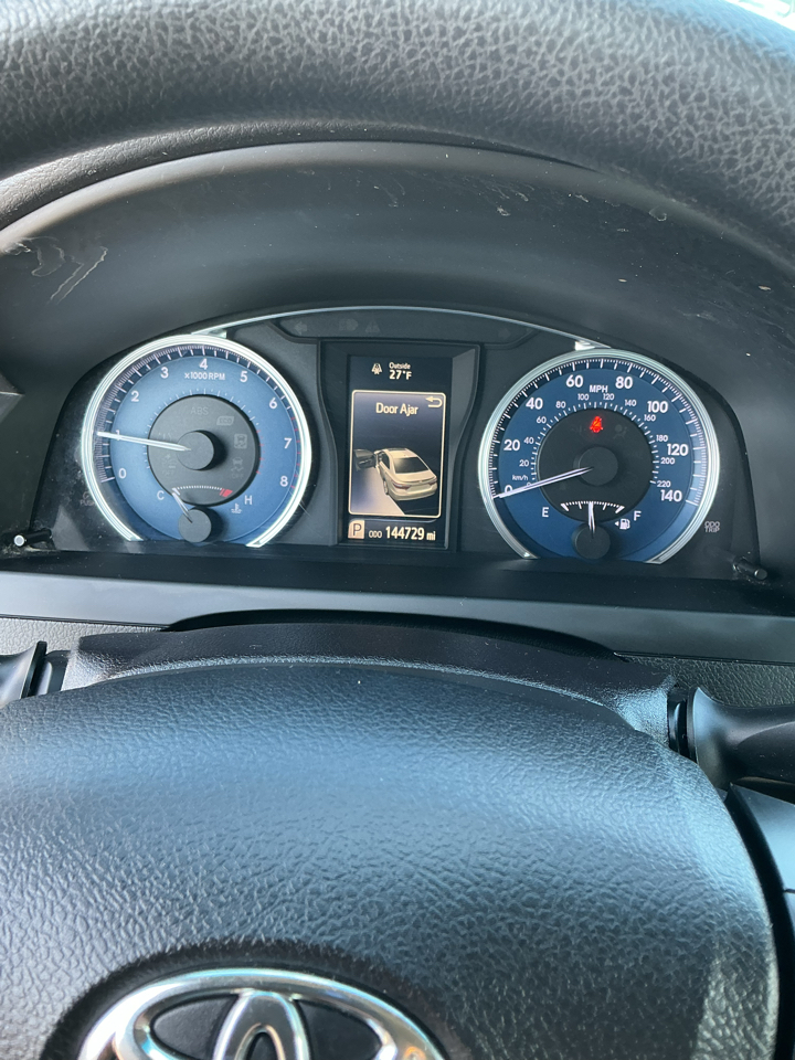 Toyota Camry 4dr Sdn LE Auto 2016