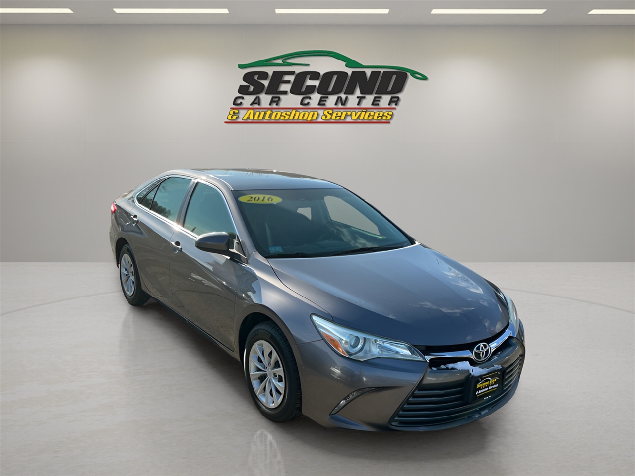Toyota Camry 4dr Sdn LE Auto 2016