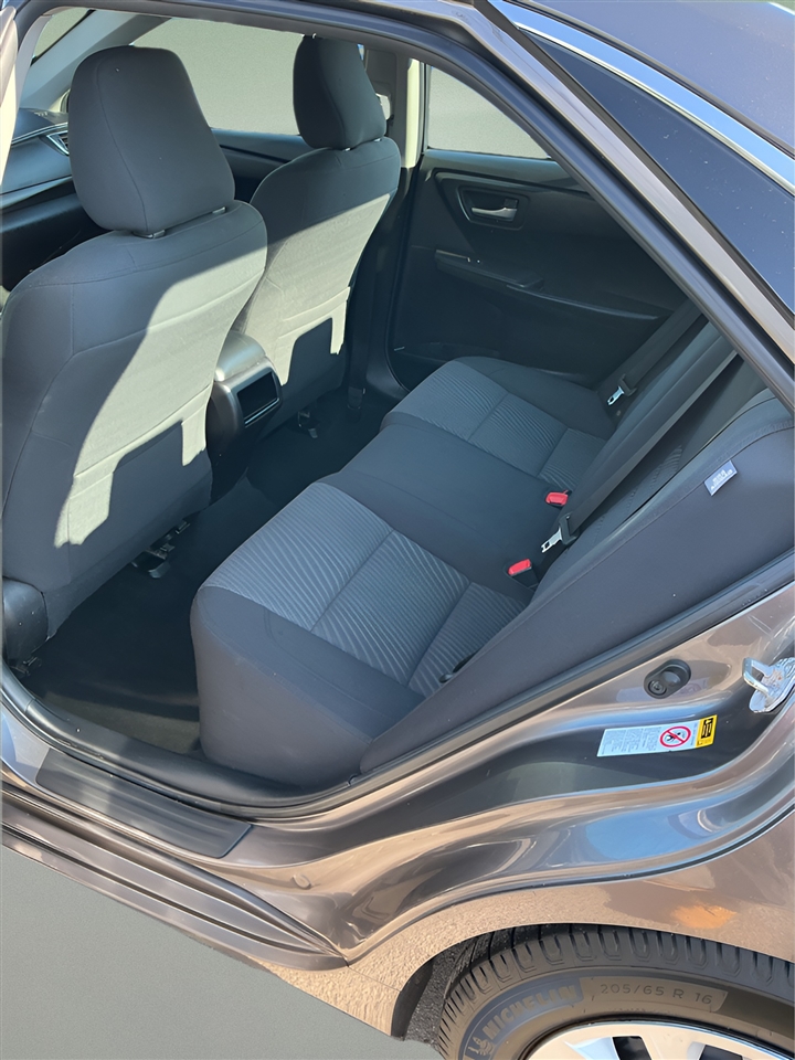 Toyota Camry 4dr Sdn LE Auto 2016