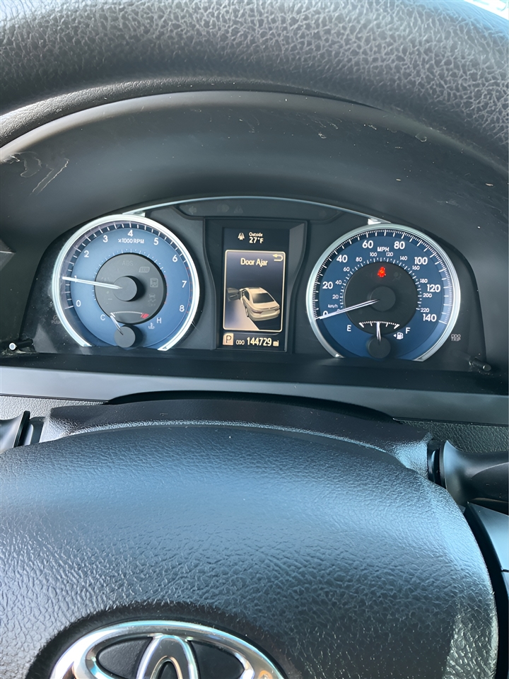 Toyota Camry 4dr Sdn LE Auto 2016