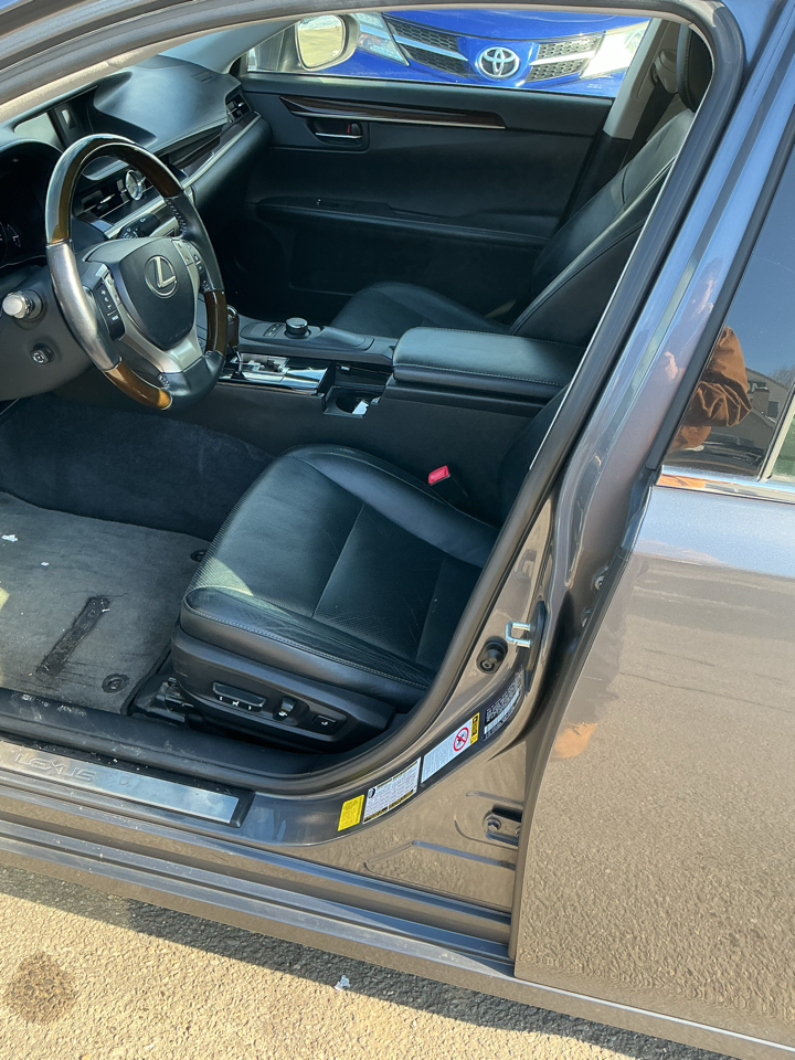 Lexus ES 350 4dr Sdn 2013