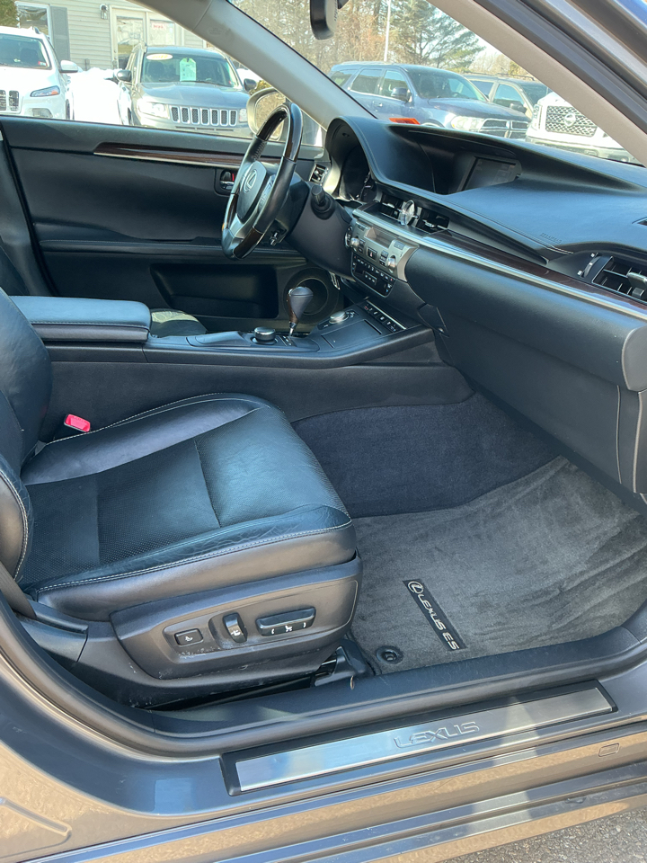 Lexus ES 350 4dr Sdn 2013