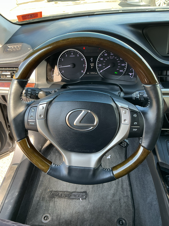 Lexus ES 350 4dr Sdn 2013