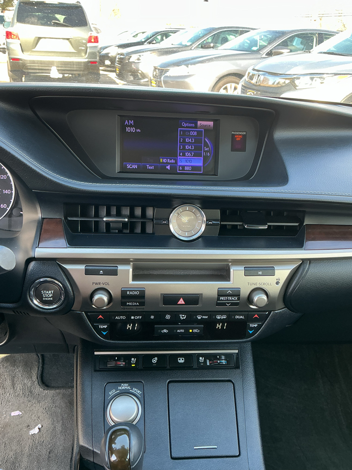 Lexus ES 350 4dr Sdn 2013