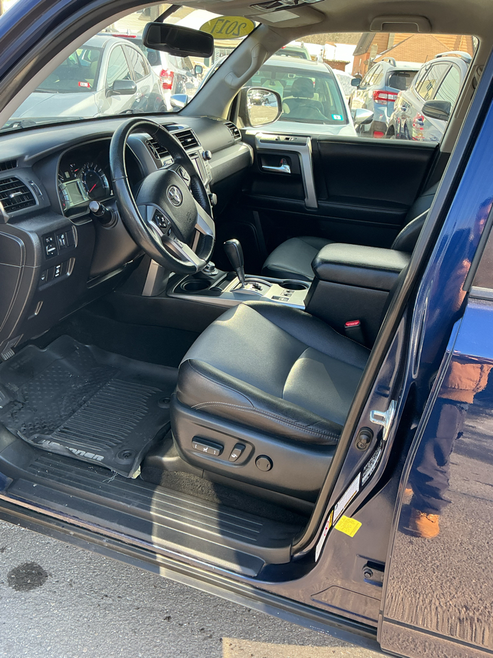 Toyota 4Runner SR5 Premium 4WD 2017