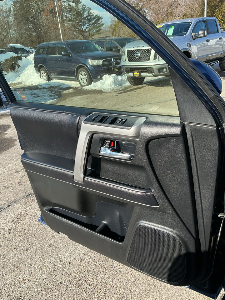 Toyota 4Runner SR5 Premium 4WD 2017