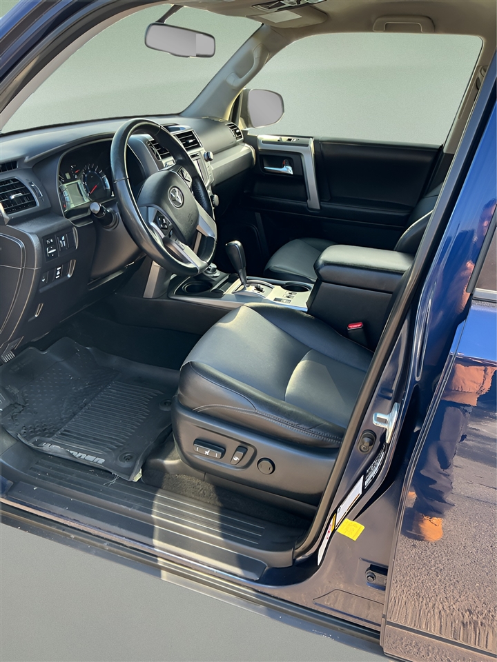 Toyota 4Runner SR5 Premium 4WD 2017