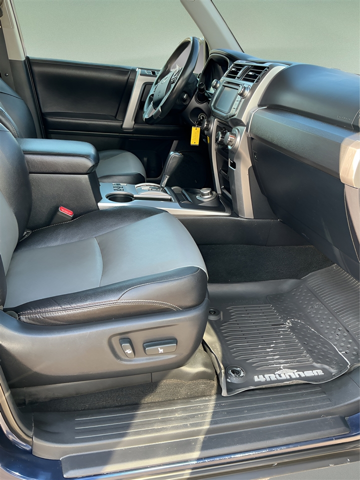 Toyota 4Runner SR5 Premium 4WD 2017