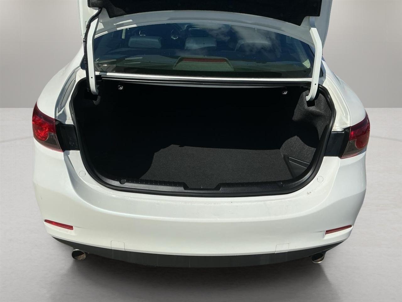 Mazda MAZDA6 4dr Sdn Man i Sport 2015