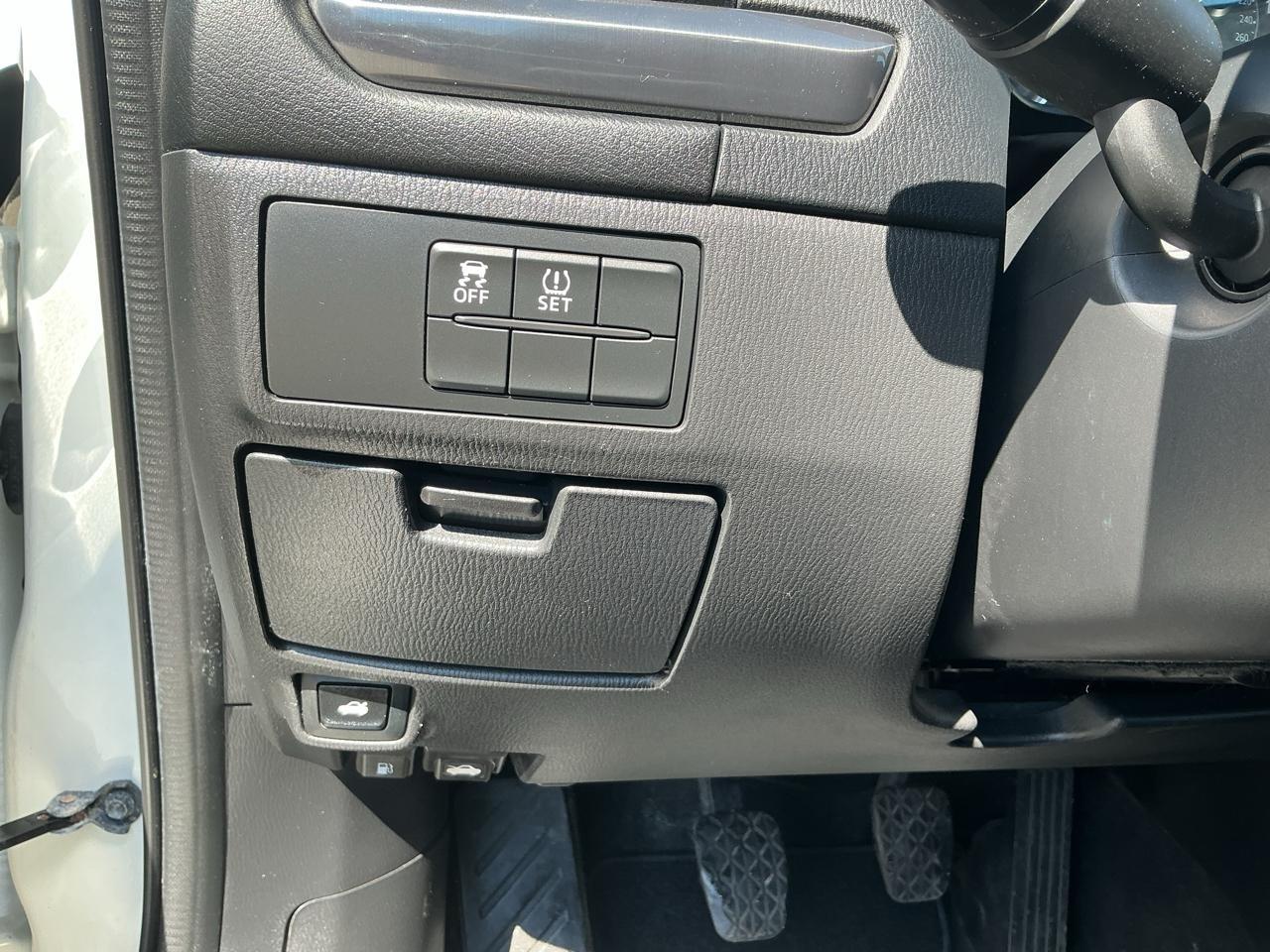 Mazda MAZDA6 4dr Sdn Man i Sport 2015