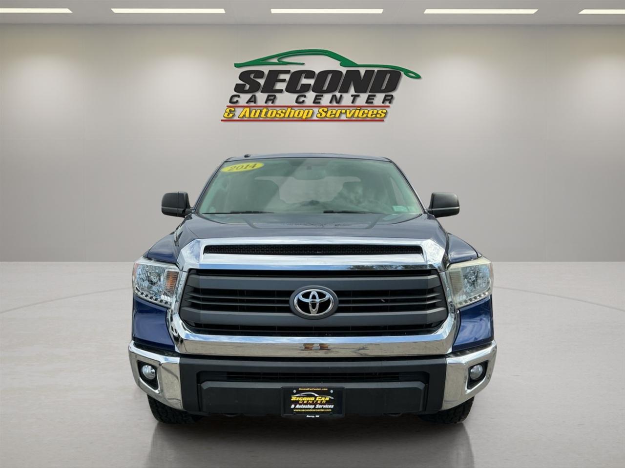 Toyota Tundra 4WD Truck Double Cab 4.6L V8 6-Spd AT SR5 (Natl) 2014