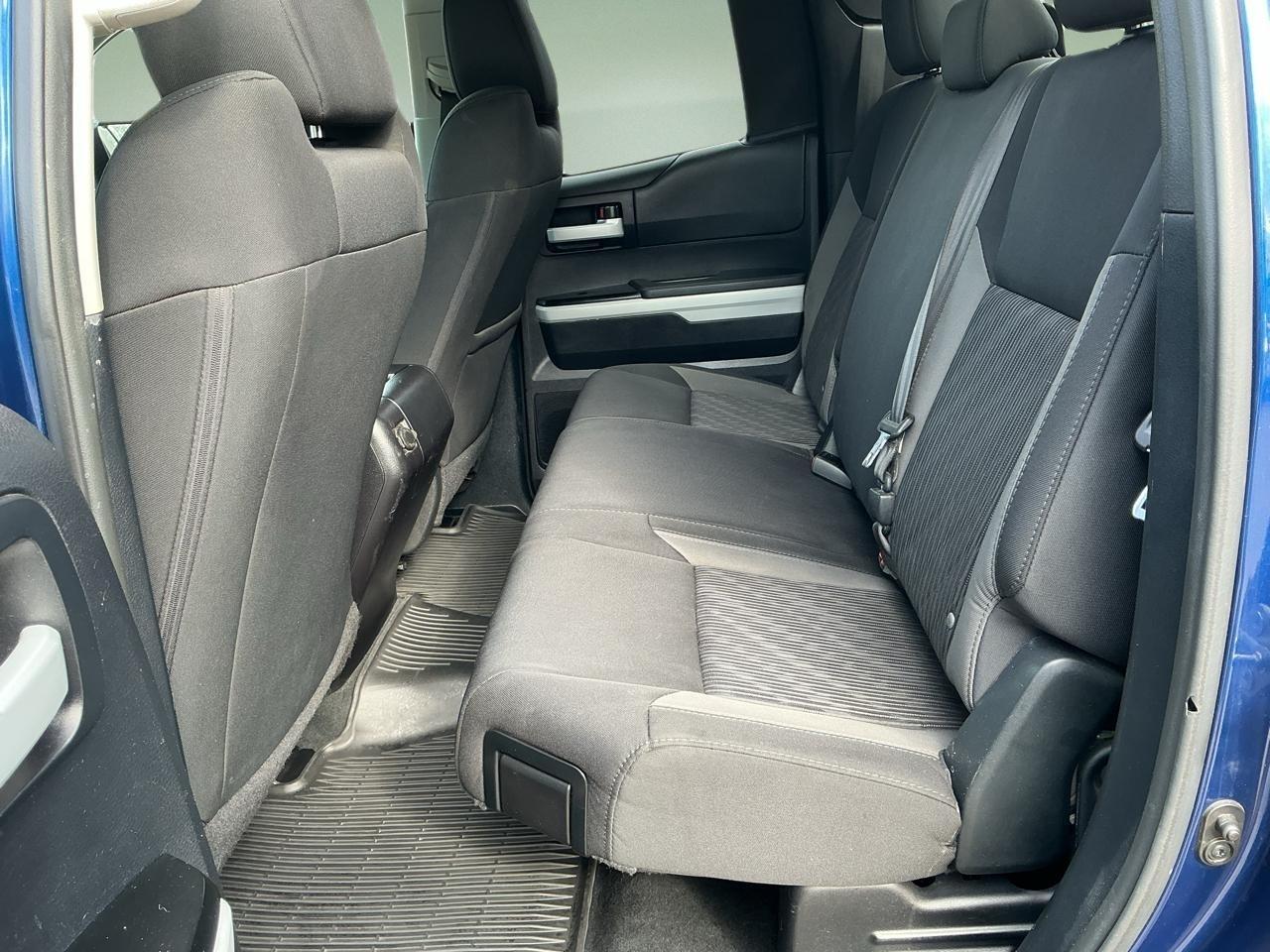 Toyota Tundra 4WD Truck Double Cab 4.6L V8 6-Spd AT SR5 (Natl) 2014