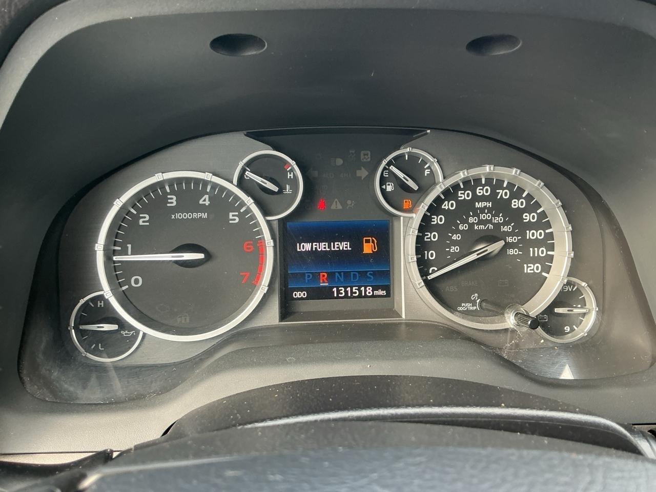 Toyota Tundra 4WD Truck Double Cab 4.6L V8 6-Spd AT SR5 (Natl) 2014