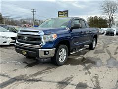 2014 Toyota Tundra 4WD Truck 