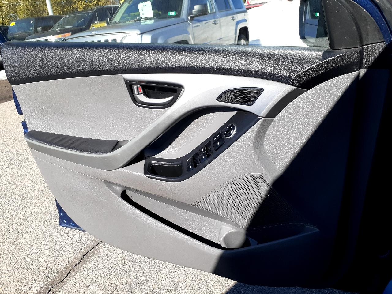 Hyundai Elantra 4dr Sdn Auto SE (Alabama Plant) 2016