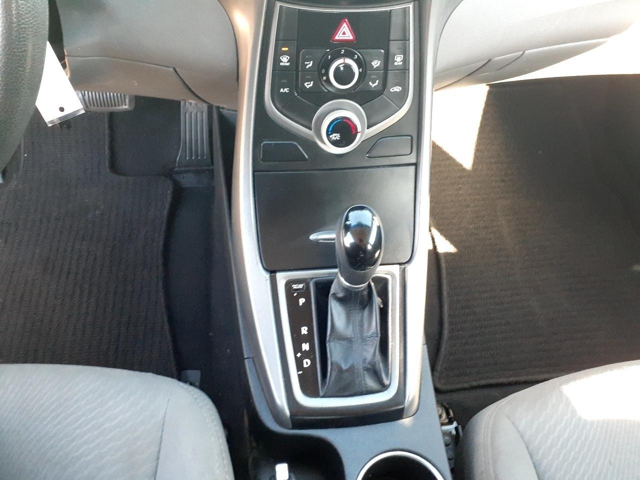 Hyundai Elantra 4dr Sdn Auto SE (Alabama Plant) 2016