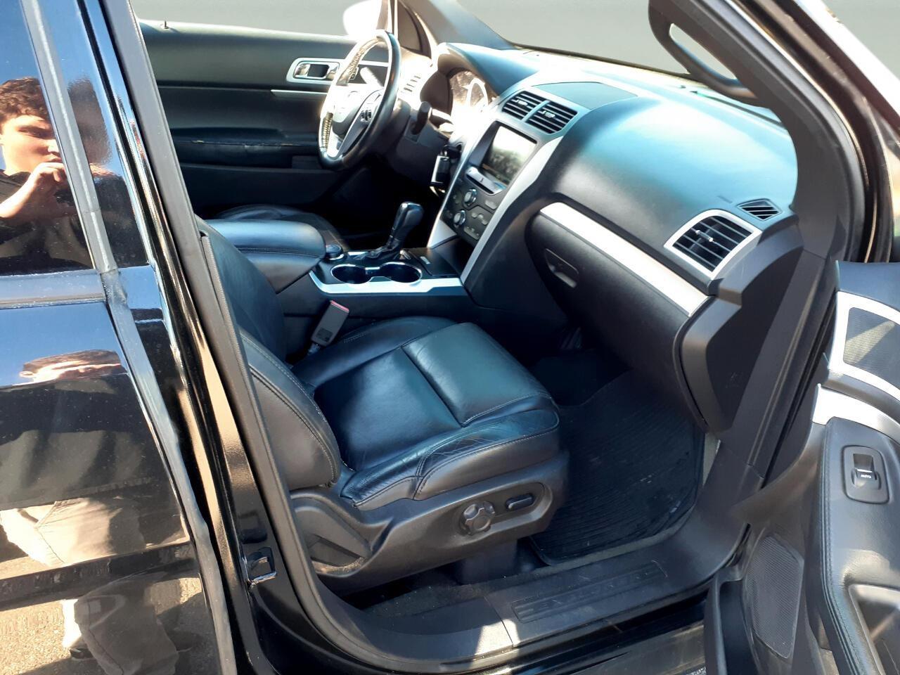 Ford Explorer 4WD 4dr XLT 2014