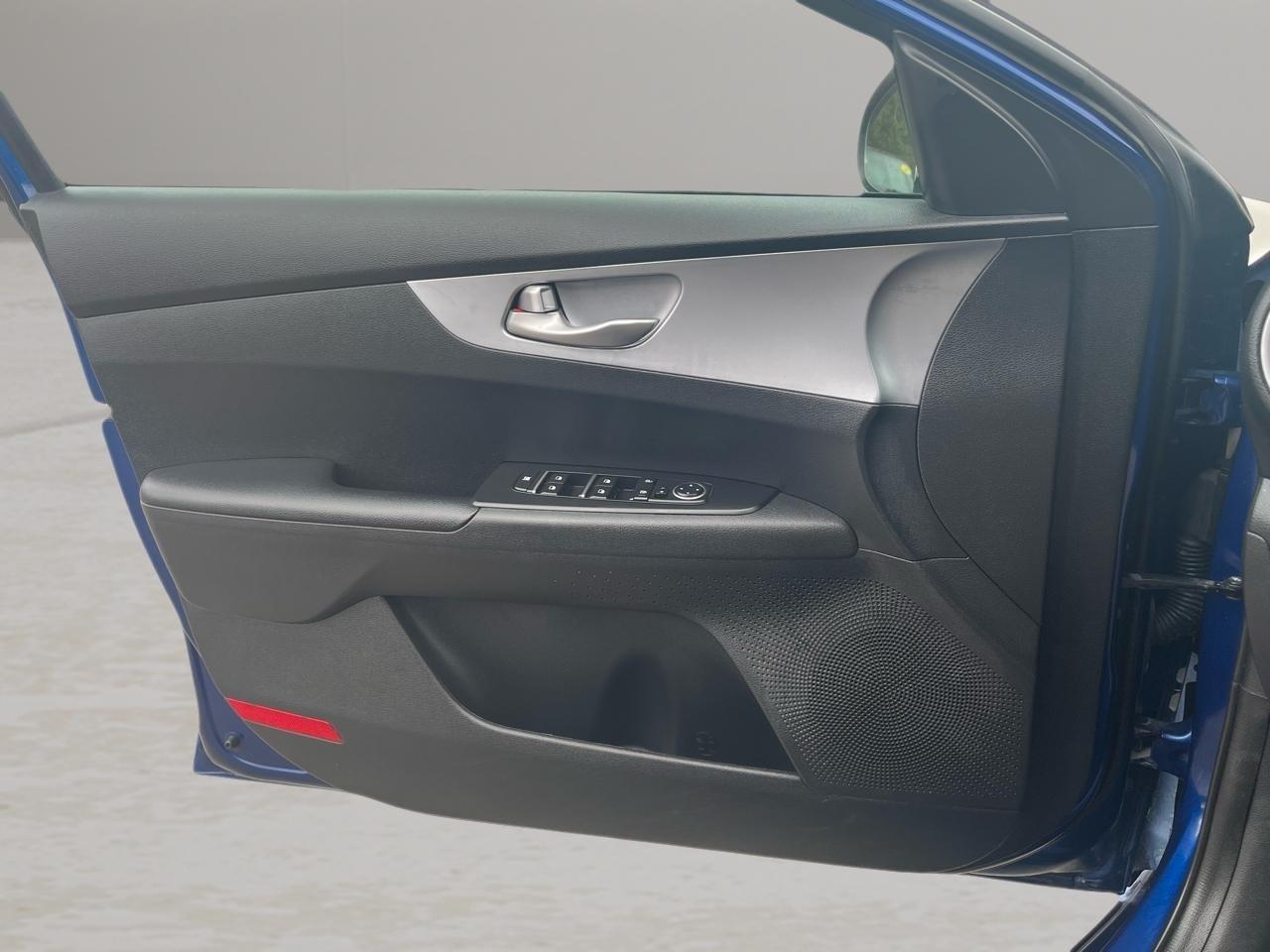 Kia Forte LXS IVT 2023