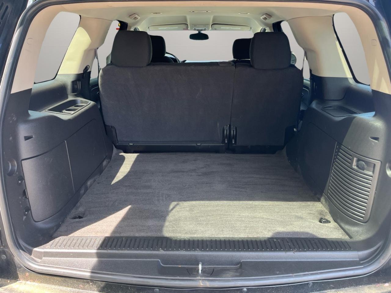 Chevrolet Tahoe 4WD 4dr LS 2014