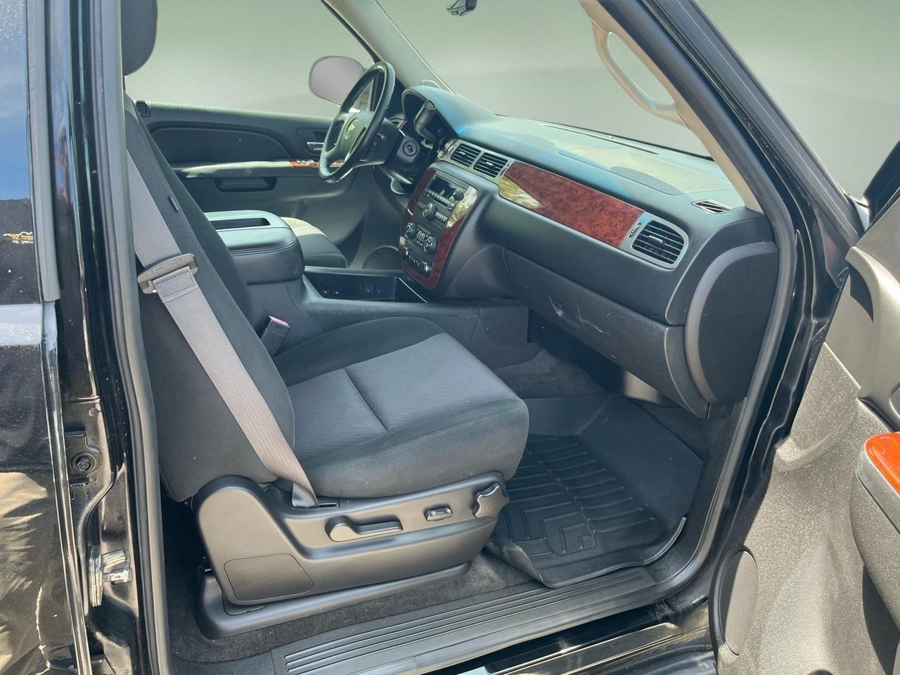 Chevrolet Tahoe 4WD 4dr LS 2014