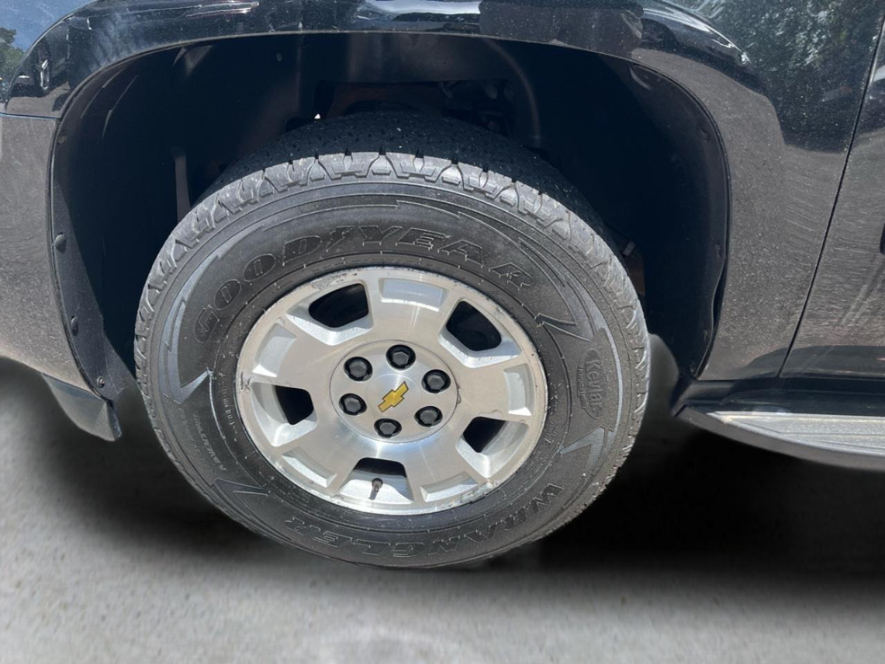 Chevrolet Tahoe 4WD 4dr LS 2014