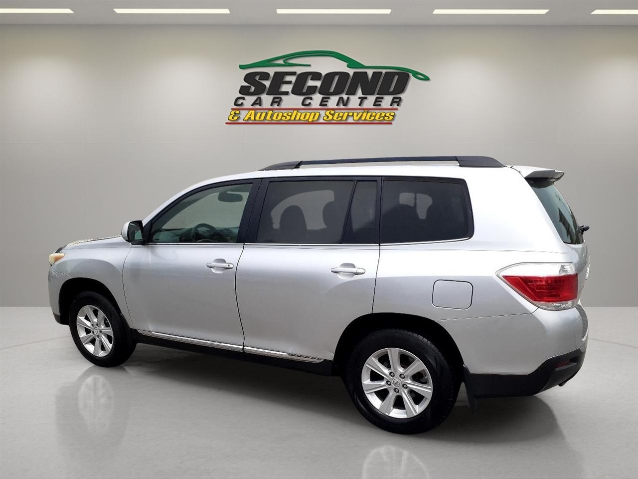 Toyota Highlander 4WD 4dr V6 Base (Natl) 2011