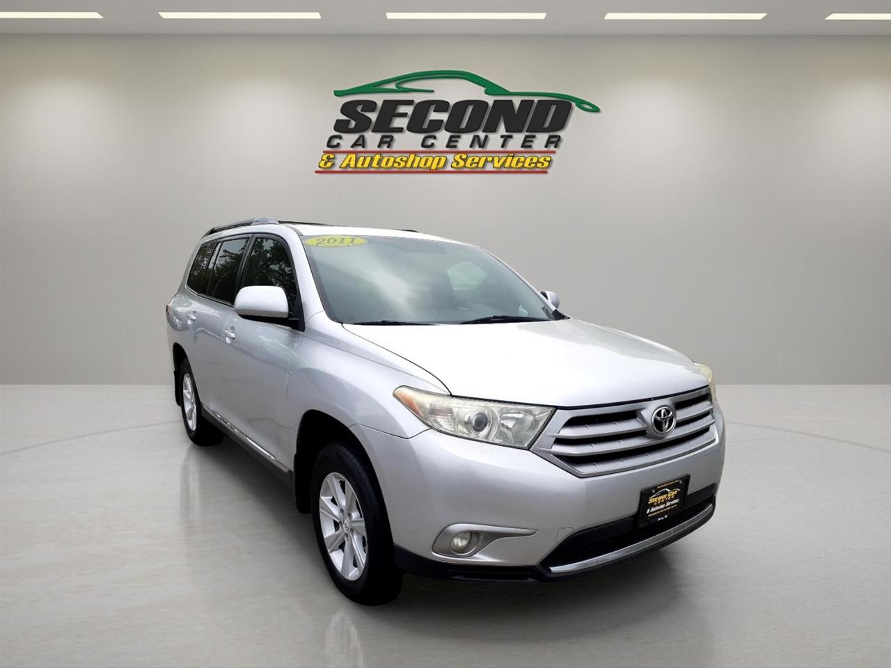 Toyota Highlander 4WD 4dr V6 Base (Natl) 2011