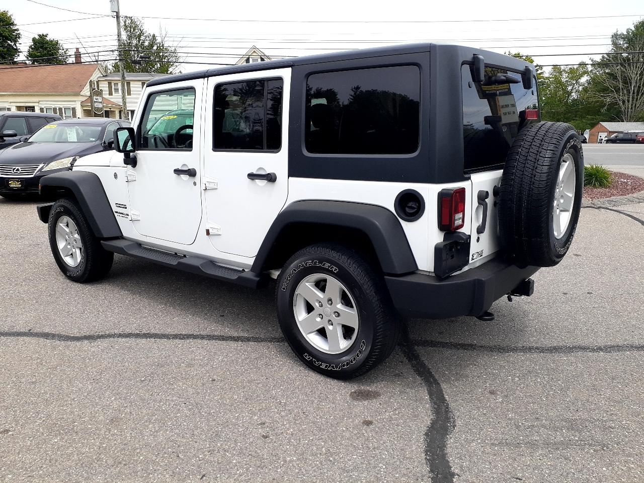 Jeep Wrangler Unlimited 4WD 4dr Sport 2016