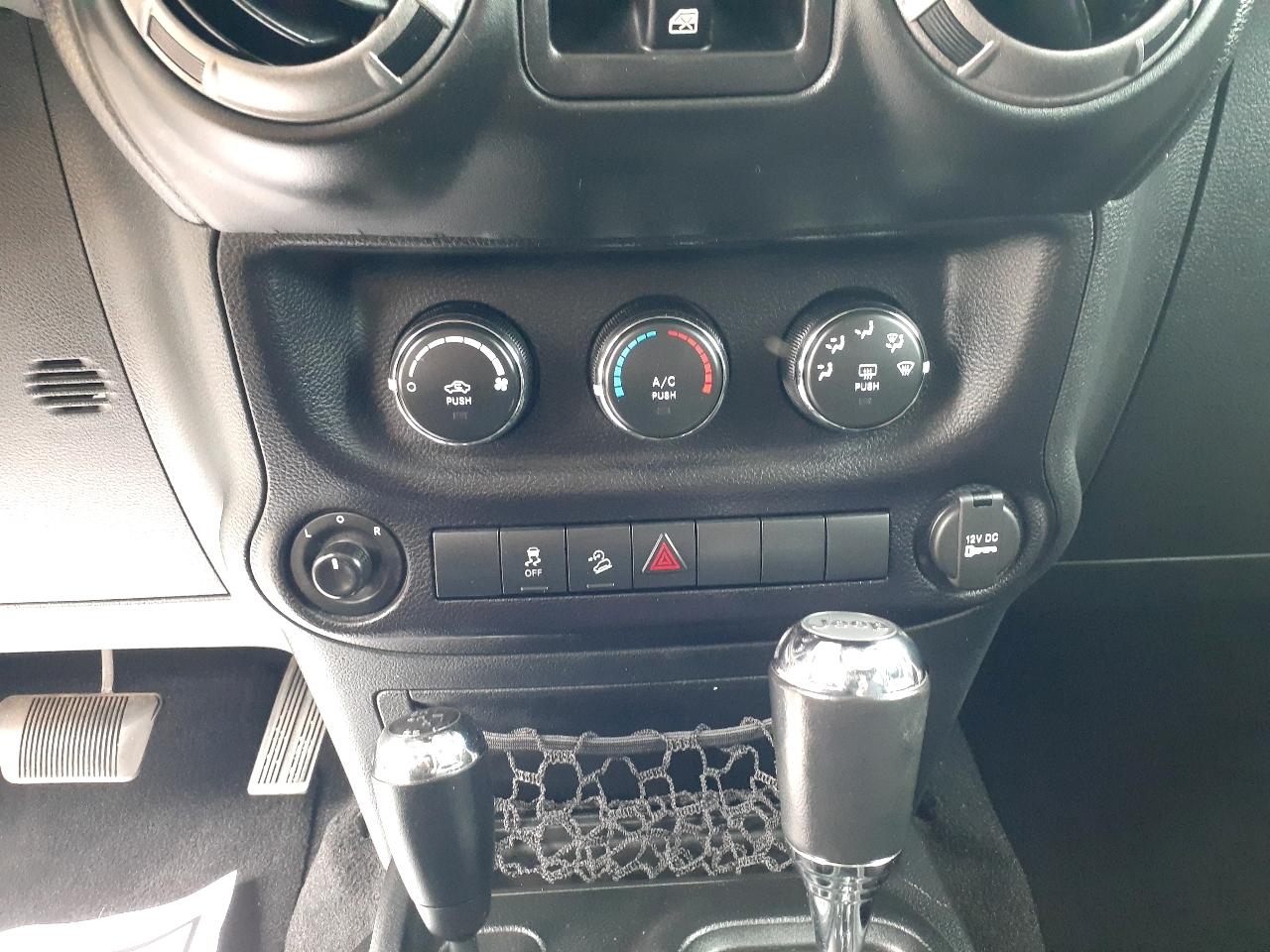 Jeep Wrangler Unlimited 4WD 4dr Sport 2016